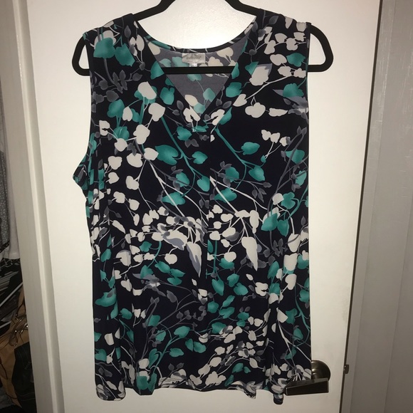 Avenue Tops - Avenue Sleeveless Top Size 18/20 Avenue Tops - Avenue Sleeveless Top Size 18/20